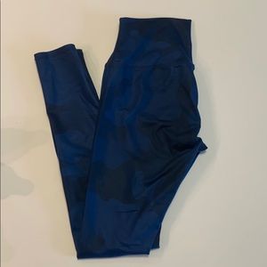 Alo Yoga Airbrush leggings